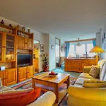 - Haus G, App 0g0503